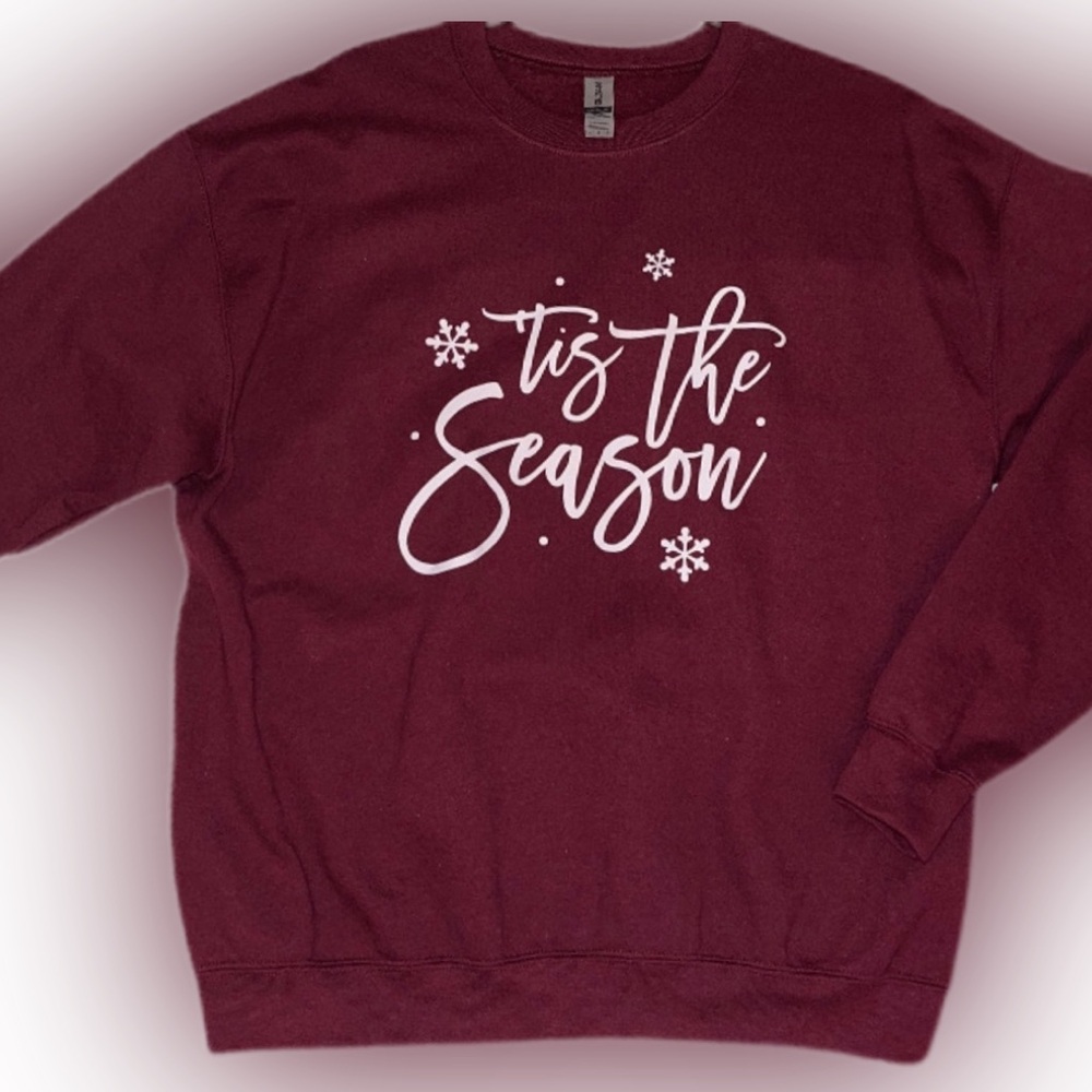 Gildan “‘Tis the Season” Dark Red Sweatshirt Size Large